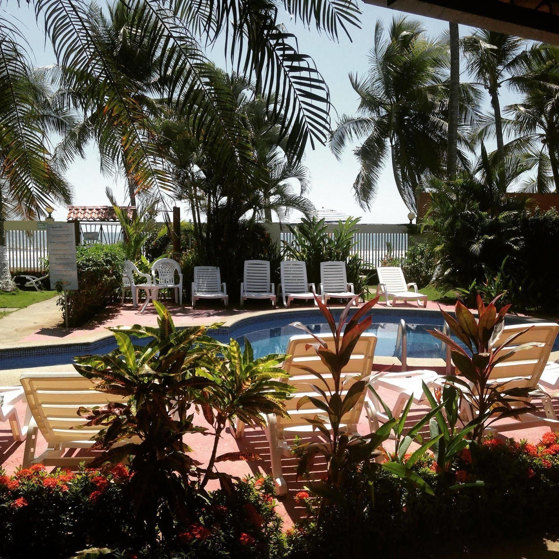 Hotel Mango Mar Jacó Esterno foto