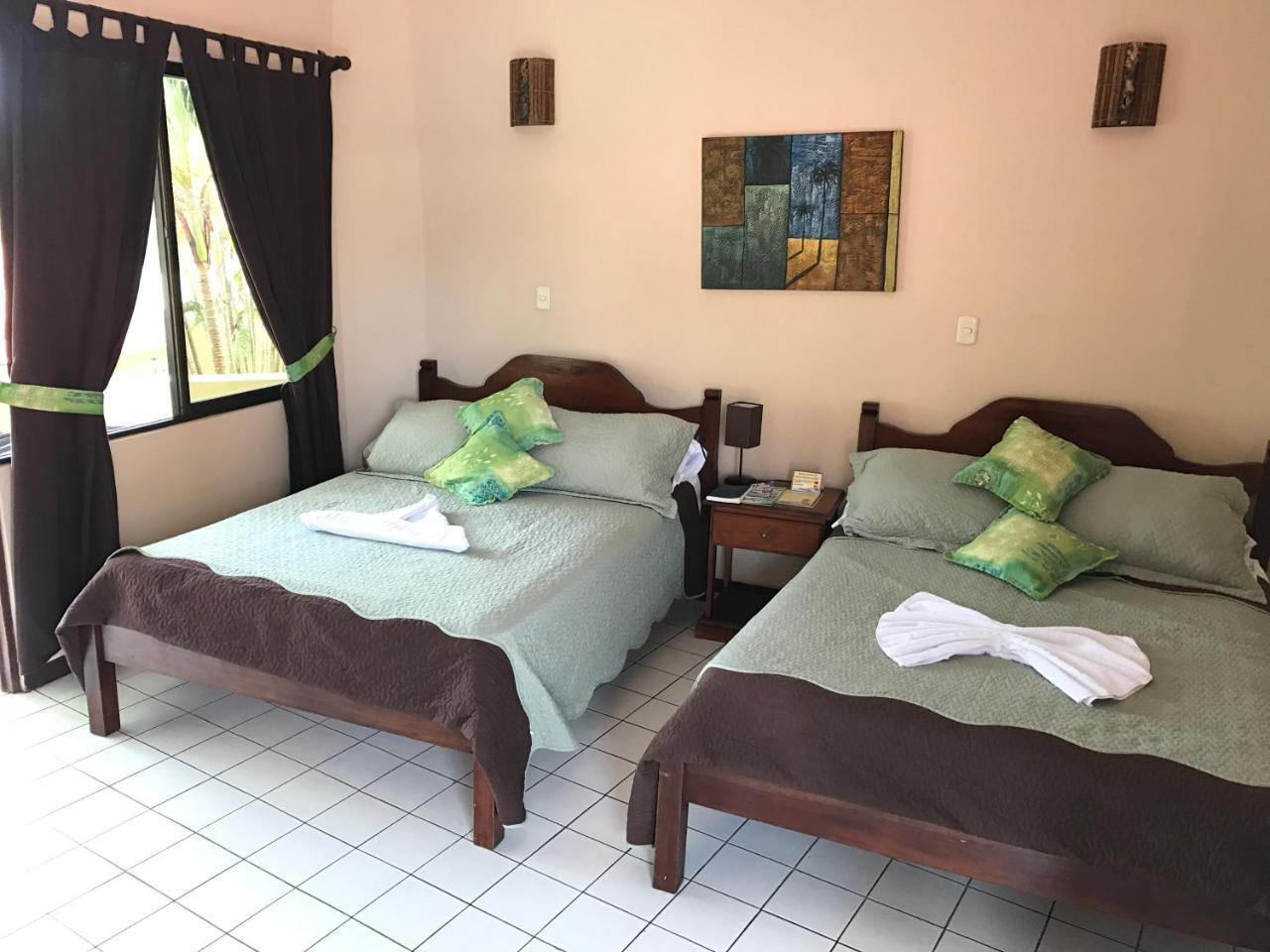 Hotel Mango Mar Jacó Esterno foto